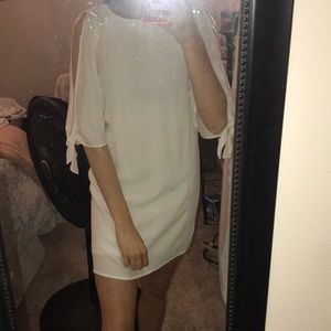 White open sleeve dress